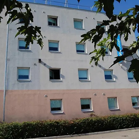 Ibis Budget Marseille Vitrolles (Bouches-du-Rhone)
