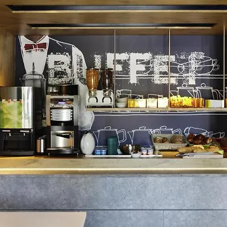 Hotel Ibis Budget Marseille 2*