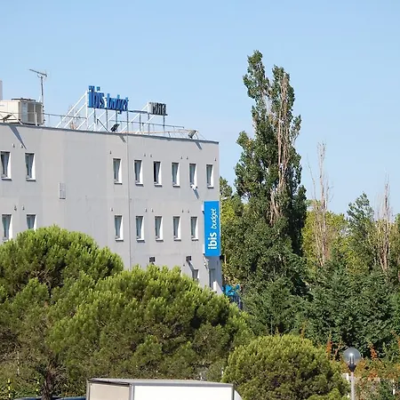 Hotel Ibis Budget Marseille Vitrolles (Bouches-du-Rhone)